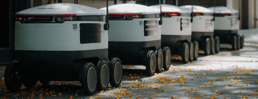 AMR(自律走行搬送ロボット)とは?
