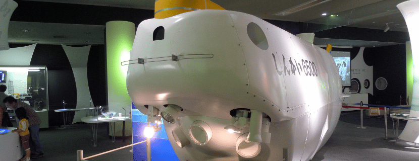 水中ロボットの使い分け