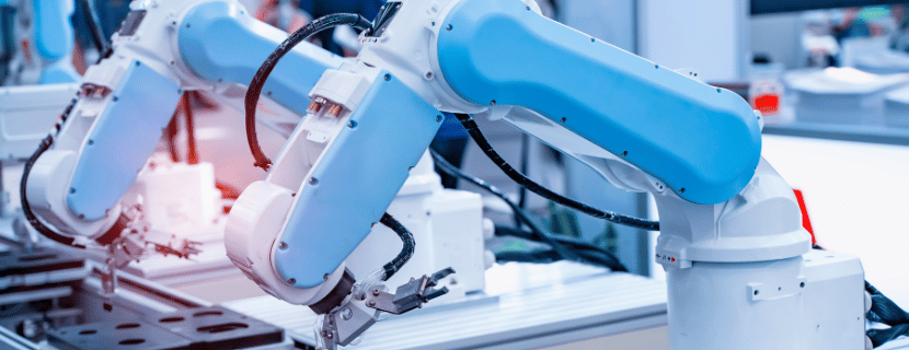 垂直多関節ロボットとは? 特徴や活用例などを解説
